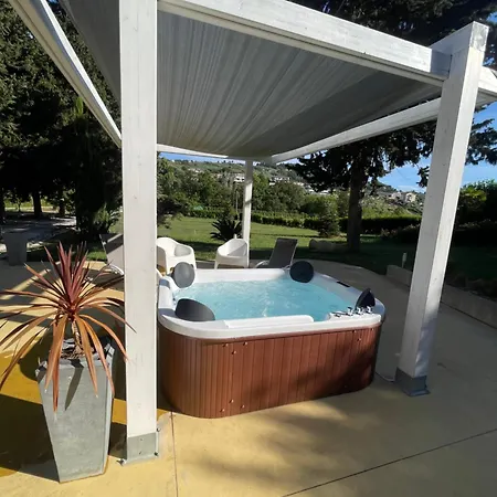 Berenice House And Relax * 新乔瓦尼提蒂诺